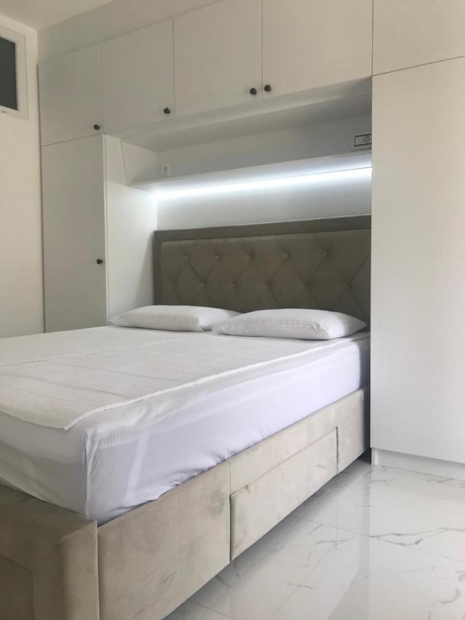 Adriatic Apartman Bečići Ngoại thất bức ảnh