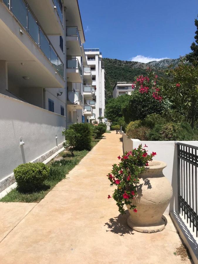 Adriatic Apartman Bečići Ngoại thất bức ảnh